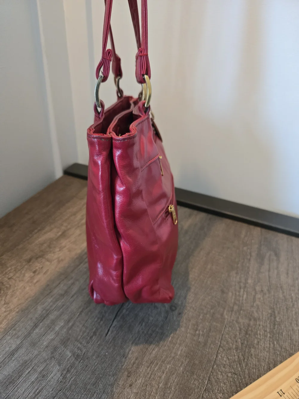 Vintage SAS Diane Leather Shoulder Bag Double Straps Front Zip Red Made in USA
